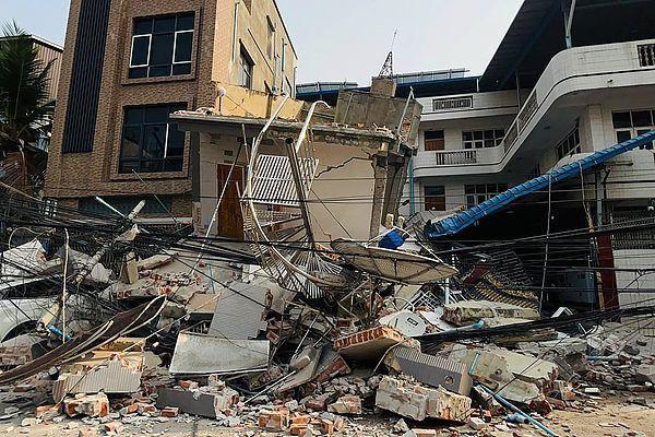 美方称缅甸强震或致最多10万人遇难 实际已致上千人死亡
