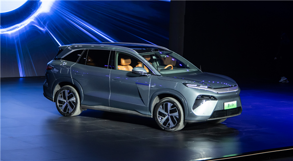 首搭兆瓦闪充功能！比亚迪汉/唐L EV 4月初上市  预售价27万元起