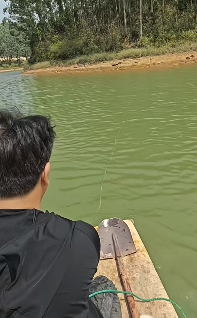华南F3为了祭祖有多拼 跋山涉水科技助阵