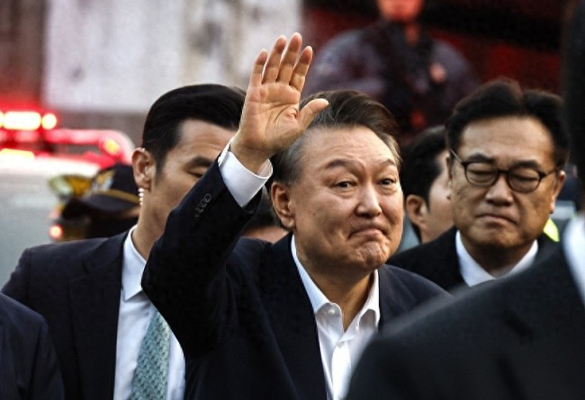 尹锡悦被罢免后发表讲话：非常遗憾