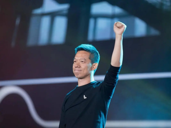 贾跃亭称自己推动了中国新能源汽车弯道超车！FF是黄埔军校