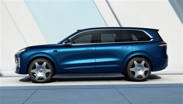 最便宜的9系家用SUV！深蓝S09大定连续三日破千：预售23.99万起