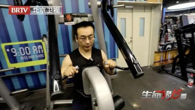 718.8斤男子刷新中国第一胖纪录,55天减重230斤
