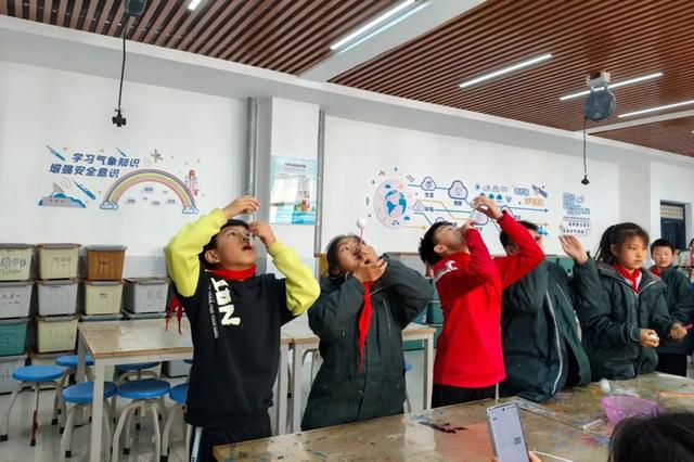 郑州市二七区漓江路小学：科技“童”行，创新有我