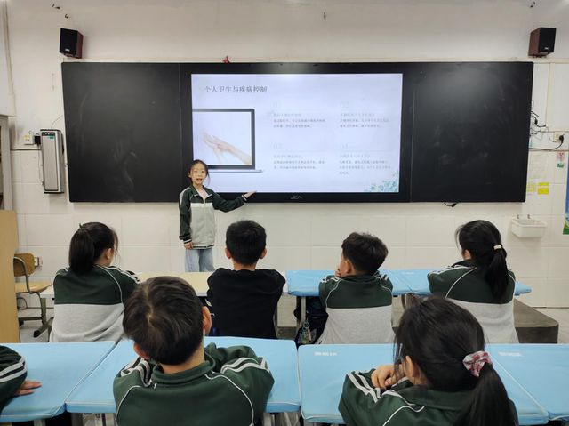郑州市二七区春晖小学举行“世界卫生日”主题系列活动