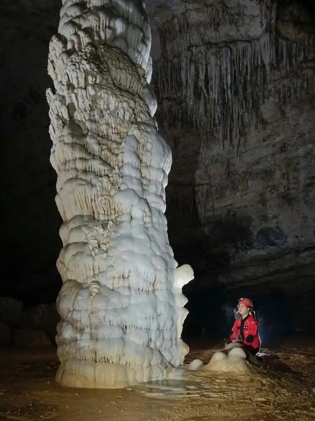 贵州深山4.8亿年“地下水晶宫”,被一条引水涵洞意外启封
