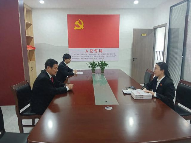浉河法院立案庭到人民法庭督导检查立案工作