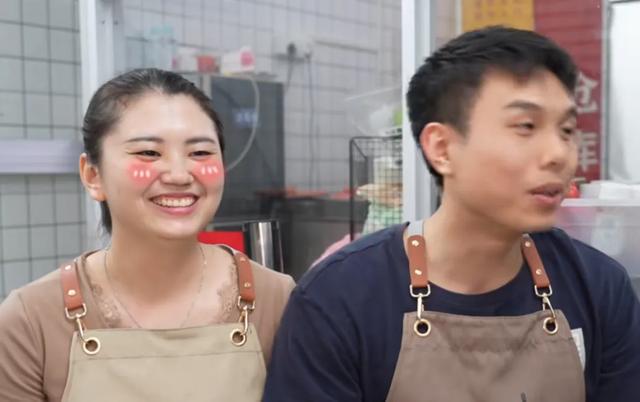首场直播销售额超50万！肥娟夫妇：曾拒绝6位数广告，但后续会有商业行为