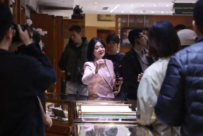 “珍珠女王”白如芳逝世，终年55岁