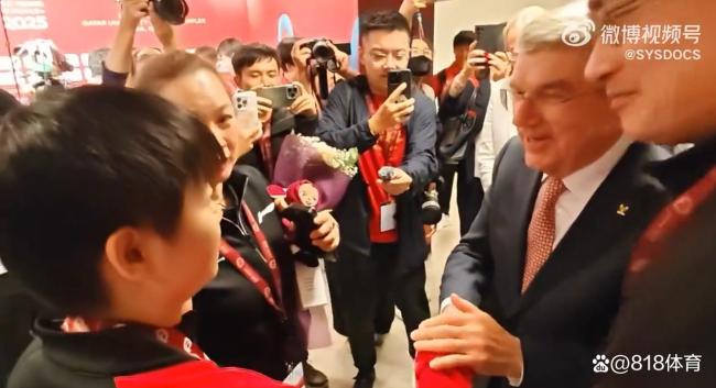 孙颖莎要奥委会主席电话 社交能力满分