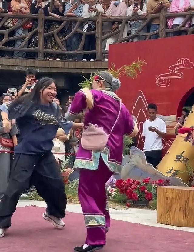凭此一“味” 河南硬控全国五分之一游客
