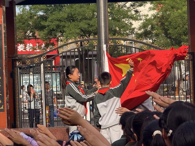 郑州二七区春晖小学举行“清风进校园 廉洁润童心”主题活动