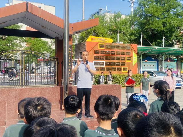 郑州二七区春晖小学举行“清风进校园 廉洁润童心”主题活动