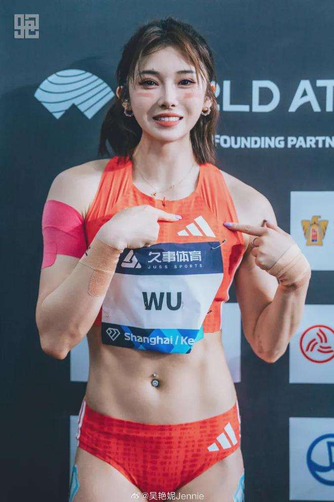 13秒07，吴艳妮亚锦赛小组第二晋级
