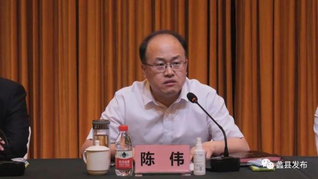 三河市招牌改色事件后，迎新任市委书记