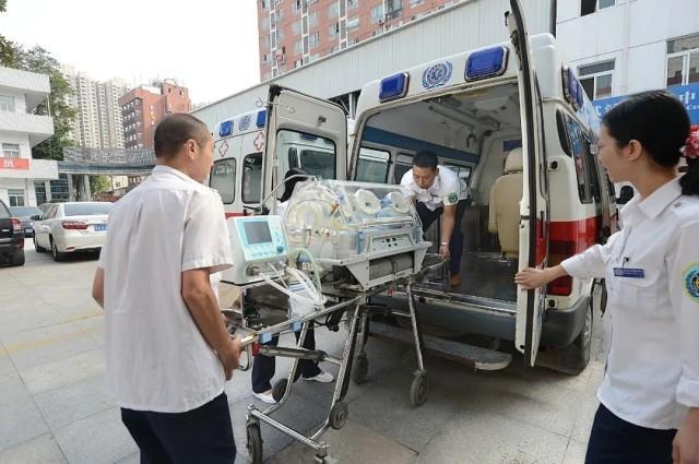 “黑救护车”为何屡禁不绝 高额费用与监管难题