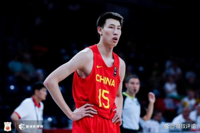 FIBA官方：郇斯楠单场8帽比肩文班亚马历史第4 周琦9帽并列第1 U19世界杯首秀惊艳