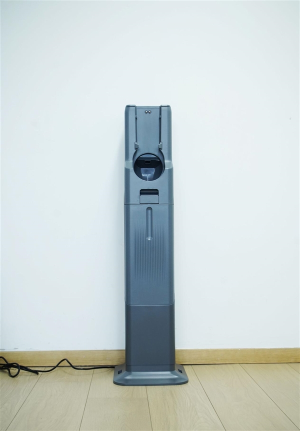 五合一全收纳！云鲸自动集尘吸尘器V40 Station图赏