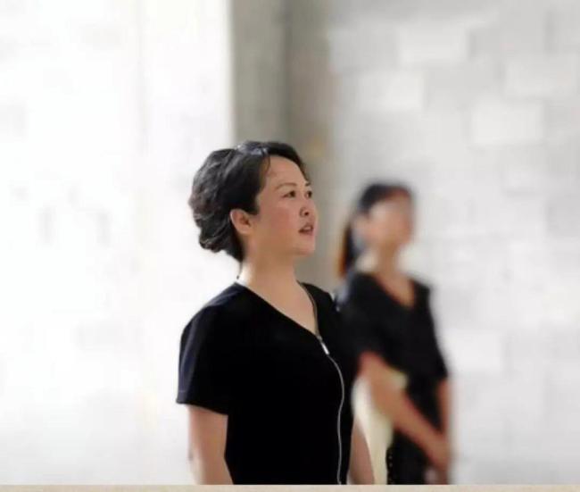 女官员搞权色交易被“双开”