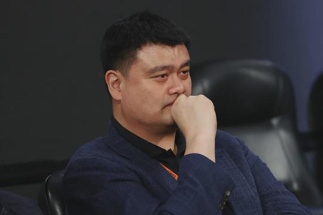 45岁姚明要复出？已恢复训练两个多月，看起来瘦了不少