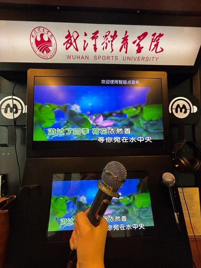 免费开放K歌亭！多所高校配备“舒心亭”“宣唱吧”等设施，走进即可放声歌唱，专家：考虑了学生的实际需求