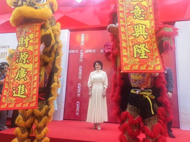 董明珠现身郑州为新店造势，公开露面约3分钟