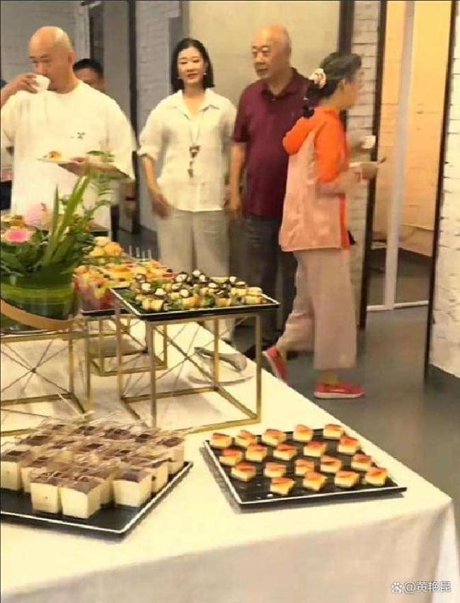 58岁宋祖英近照罕曝光 模样大变 优雅老去引热议