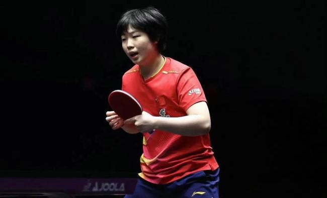 王曼昱孙颖莎荣获亚军 激战五局惜败