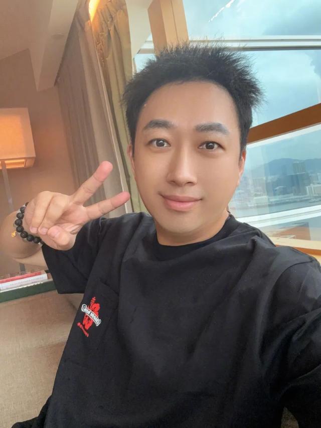 于正回应频繁美颜P图遭群嘲：我有上镜需求