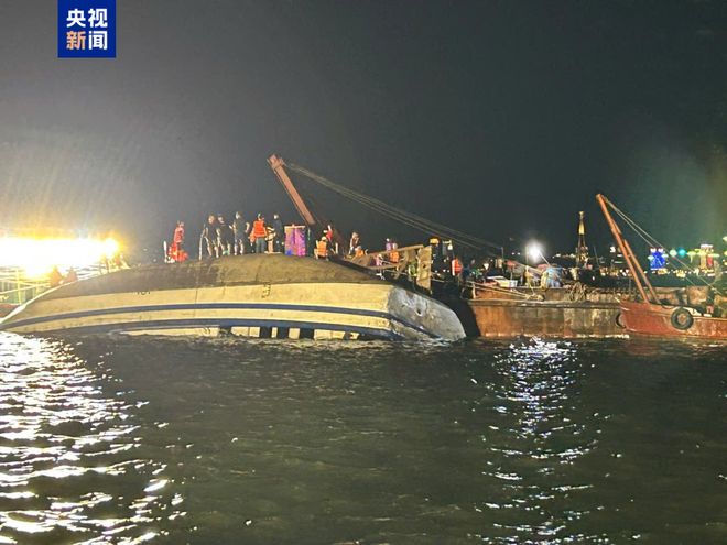 越南下龙湾游船倾覆，已致37人遇难！另有10人获救
