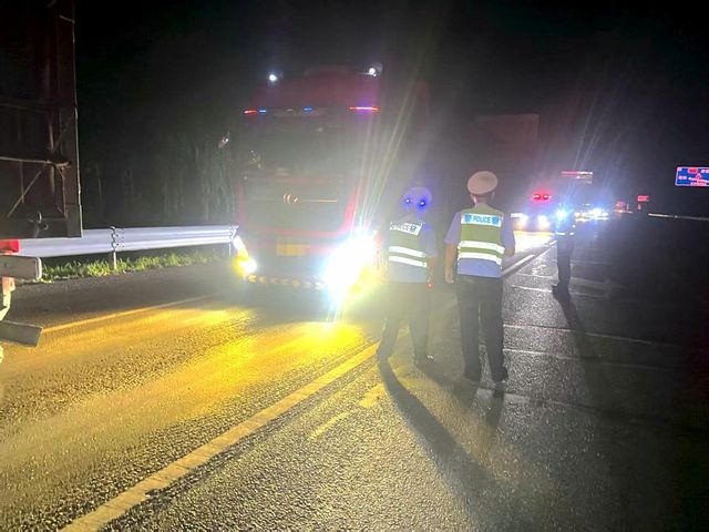 许昌交警异地用警开展货车交通违法联合查缉集中行动