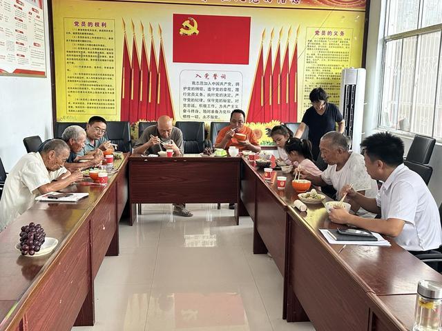 苏阁村的建军节：军歌里的初心 饺子里的深情