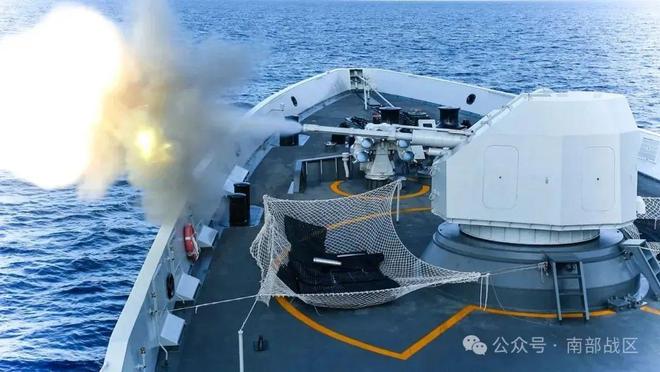 通辽舰、郴州舰赴南海某海域，开展实际使用武器训练，重点围绕对岸打击、对空综合防御等展开
